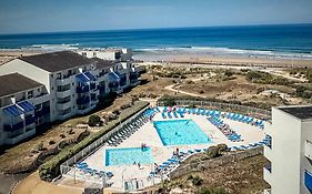 Bleu Marine Apts